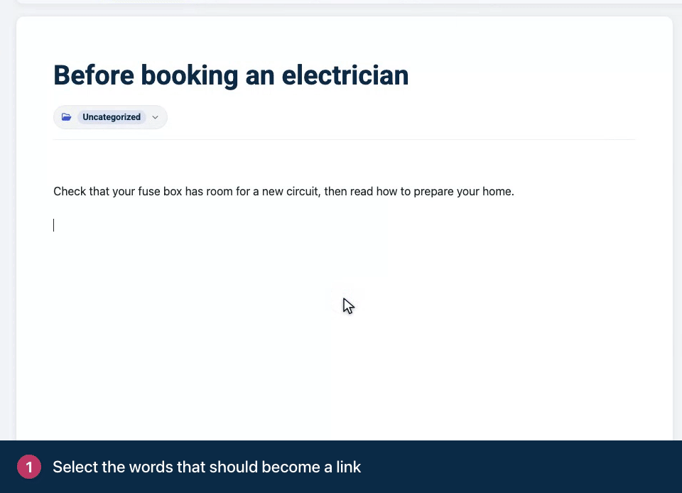Screen recording. Select the words that should become a link. Click Link, then Link to an article. Search your articles and pick one.